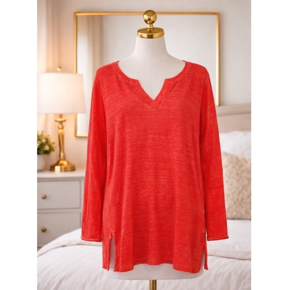 Chico's 100% Linen  Pullover Top Red Long Sleeve V-Neck Side Slit Size 1‎ Medium